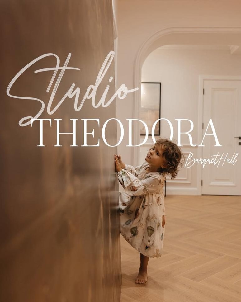 Studio TheoDora — coperta studioului